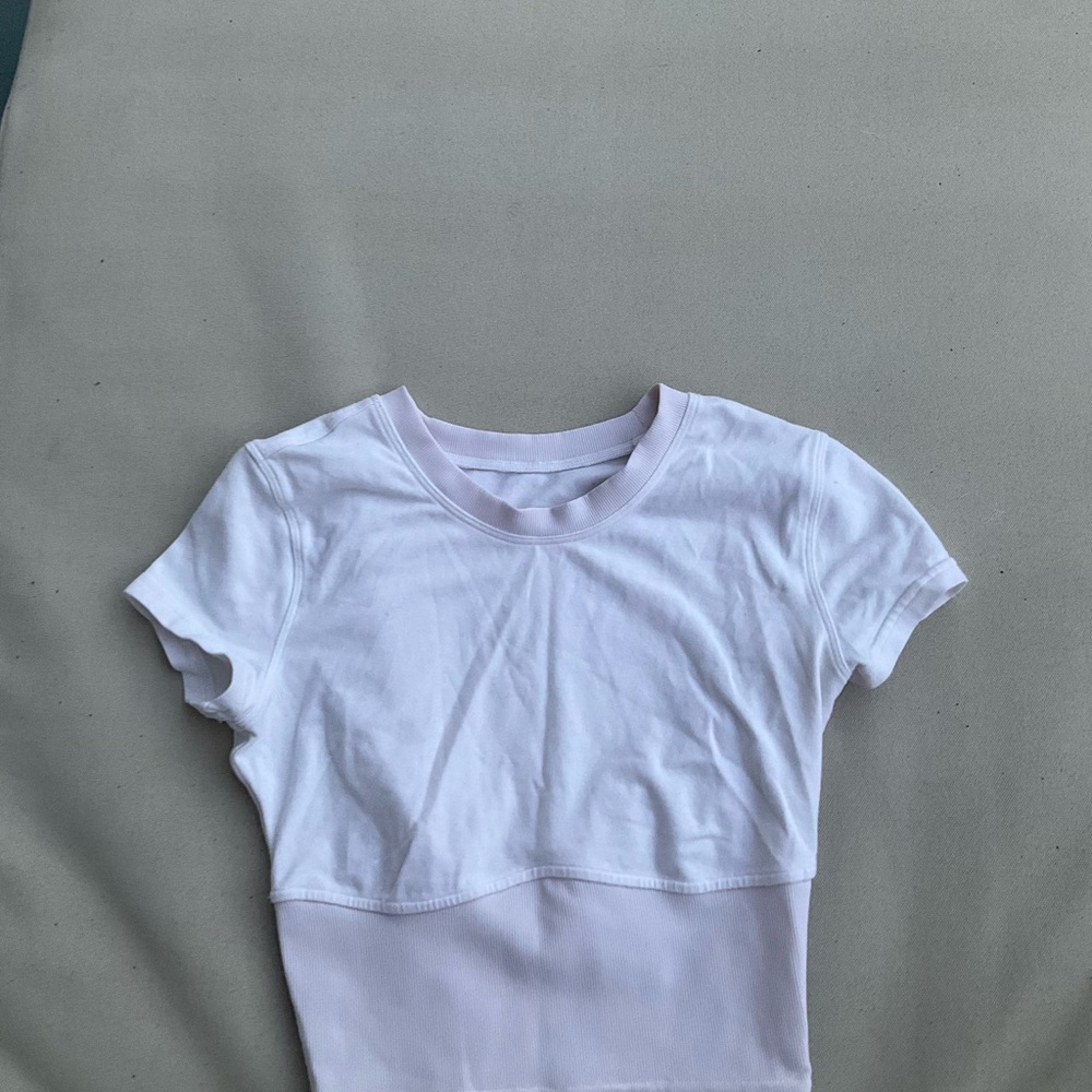 Lululemon white crop top size 0